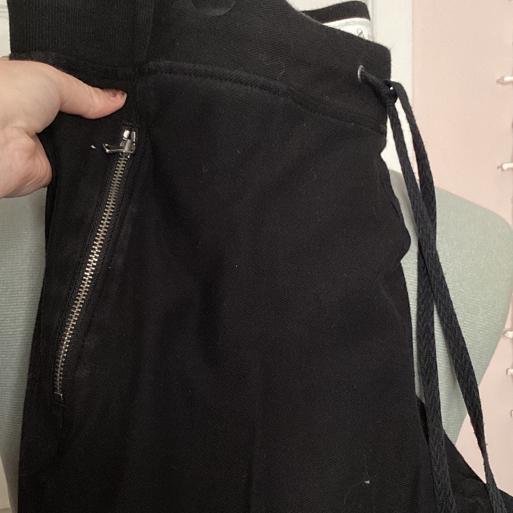 Lou & Grey black joggers with zipper pockets Womens large